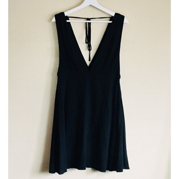 Cotton Candy LA Twirl Black Plunge Mini Flare Dress‎ Size M - Picture 1 of 8